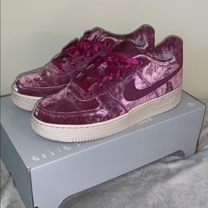 Nike Air Force 1 LV8